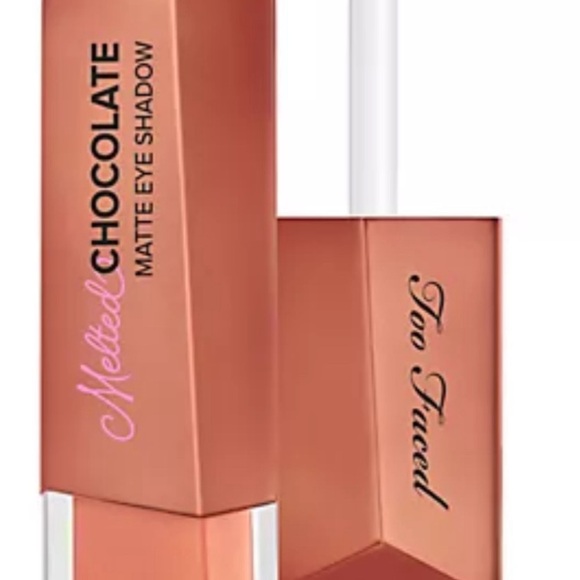 Too Faced Melted Chocolate Liquid Matte
Eye Shadow Bundle - Picture 2 of 9